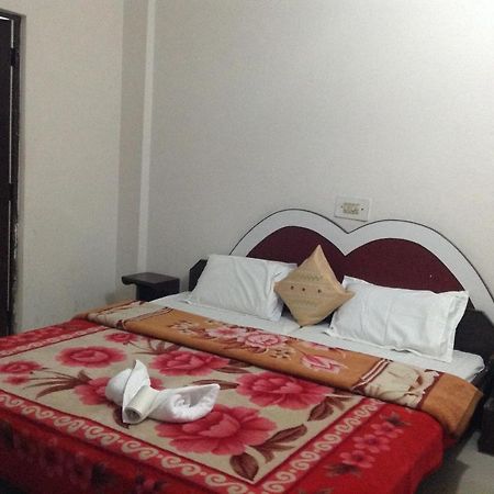 Hotel Safari Agra  Ngoại thất bức ảnh