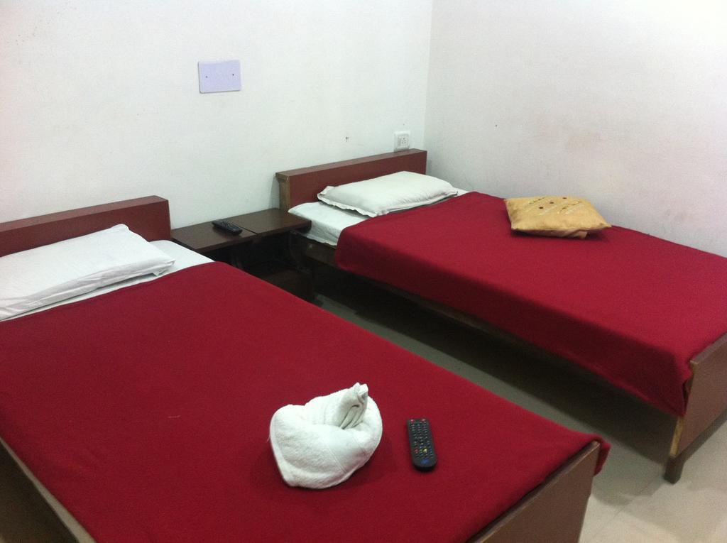 Hotel Safari Agra  Ngoại thất bức ảnh