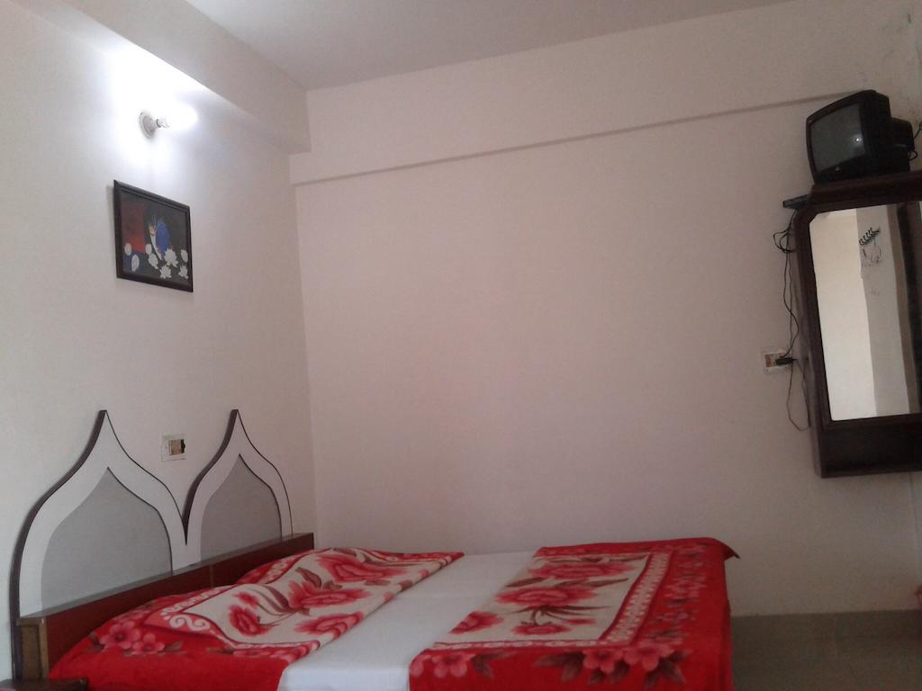 Hotel Safari Agra  Ngoại thất bức ảnh