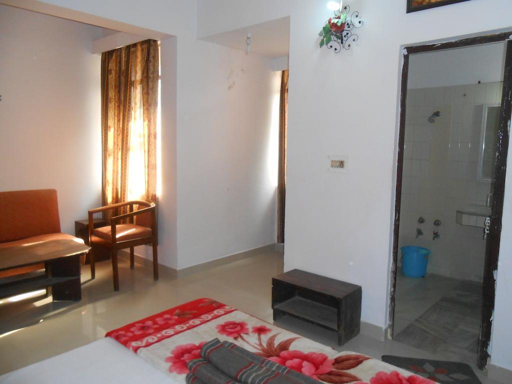 Hotel Safari Agra  Ngoại thất bức ảnh