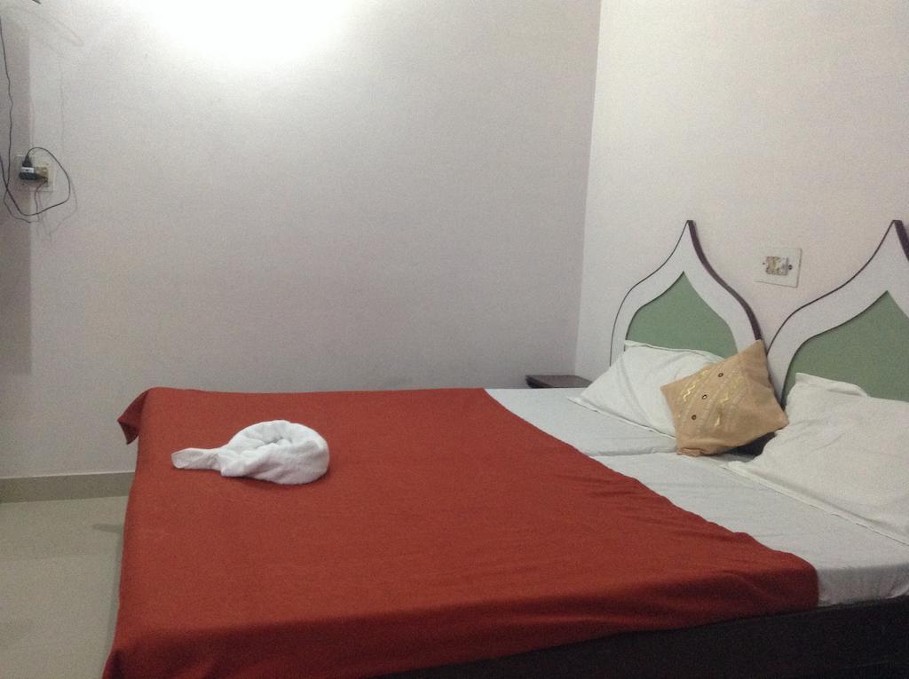 Hotel Safari Agra  Ngoại thất bức ảnh
