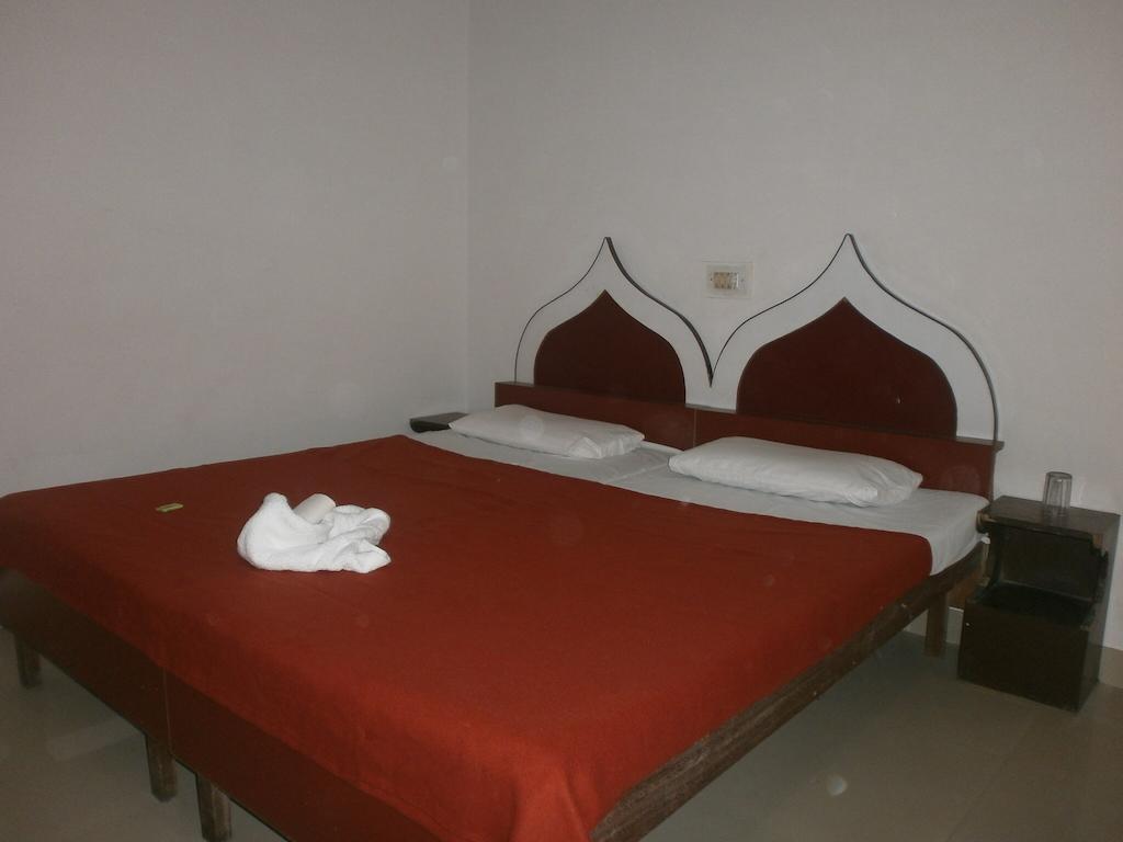 Hotel Safari Agra  Phòng bức ảnh