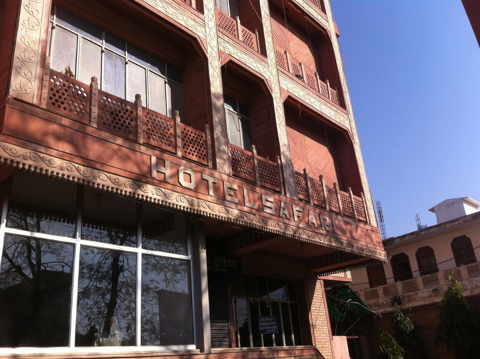 Hotel Safari Agra  Ngoại thất bức ảnh